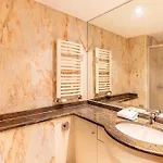 Seetelhotel Ostseeresidenz Bansin Mit Pool Und Unmittelbarer Strandnaehe