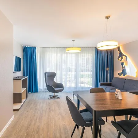 Seetelhotel Ostseeresidenz Bansin Mit Pool Und Unmittelbarer Strandnaehe