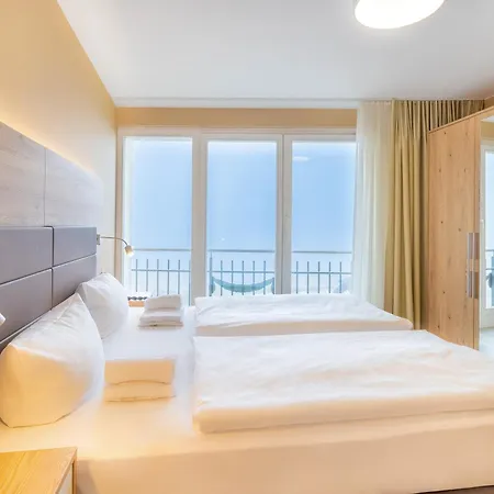 Seetelhotel Ostseeresidenz Bansin Mit Pool Und Unmittelbarer Strandnaehe Heringsdorf (Usedom)