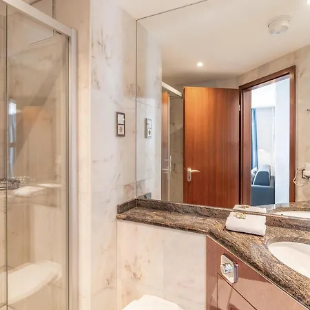 Seetelhotel Ostseeresidenz Bansin Mit Pool Und Unmittelbarer Strandnaehe 4* Heringsdorf