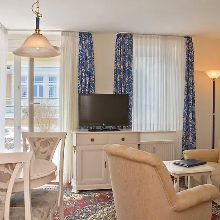 Seetelhotel Ostseeresidenz Bansin Mit Pool Und Unmittelbarer Strandnaehe 4*