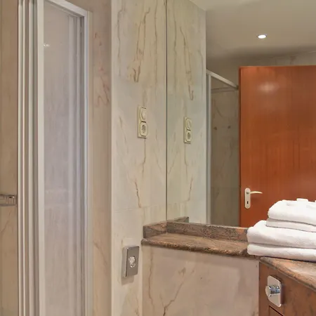 Seetelhotel Ostseeresidenz Bansin Mit Pool Und Unmittelbarer Strandnaehe 4*