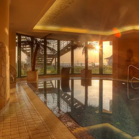 Apartament Seetelhotel Ostseeresidenz Bansin Mit Pool Und Unmittelbarer Strandnaehe