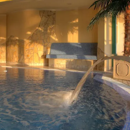 Seetelhotel Ostseeresidenz Bansin Mit Pool Und Unmittelbarer Strandnaehe 4*