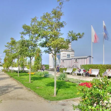 Seetelhotel Ostseeresidenz Bansin Mit Pool Und Unmittelbarer Strandnaehe 4* Heringsdorf